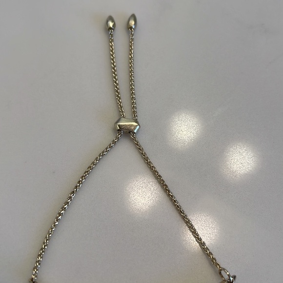 Kendra Scott Gilly Link Chain bracelet. Gold tone - Picture 3 of 3